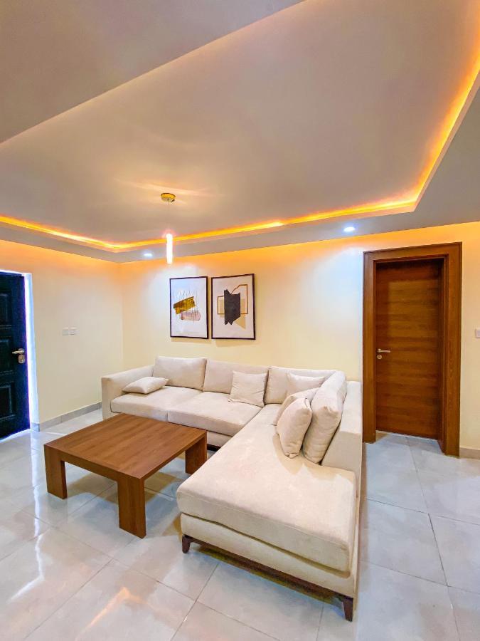 Plush Hotel,Αμπούζα Εξωτερικό φωτογραφία