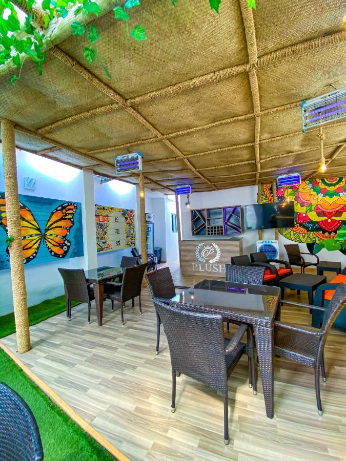 Plush Hotel,Αμπούζα Εξωτερικό φωτογραφία